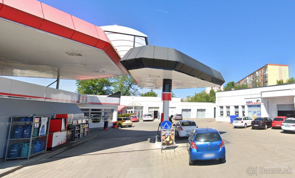 Na prenájom: Multifunkčný priestor (171 m²) s TOP polohou pr