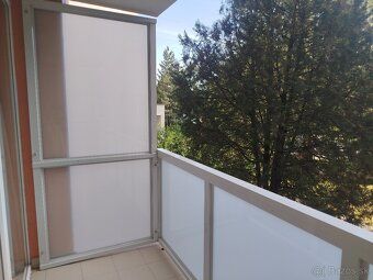Ponúkame na predaj garsónku v Trenčíne na Sihoti ul.Źilinská