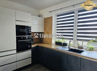 Na predaj priestranný 4-izbový rodinný dom s pozemkom 630 m²