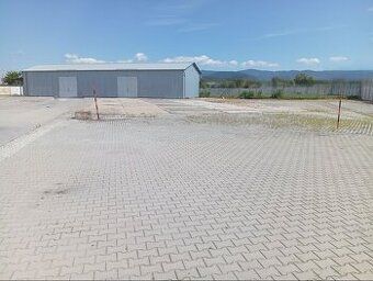 Prenajmem budovu v centre Nového Mesta nad Váhom, využívanú 