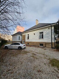 Prenajmem budovu v centre Nového Mesta nad Váhom, využívanú 