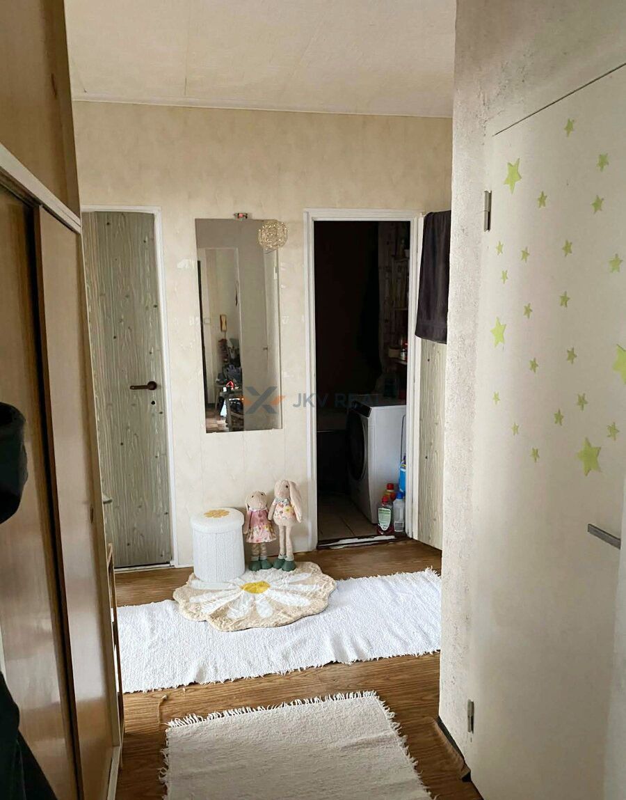 Ponúkam na predaj priestranný 3-izbový byt na Kyjevskej ulic