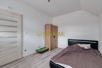Ponúkame na predaj priestranný 7-izbový rodinný dom po kompl