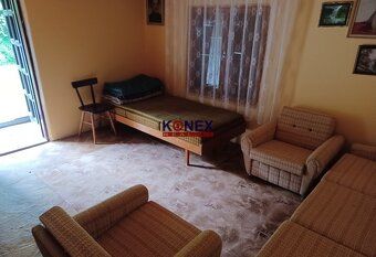 ID: 8938
Ponúkame na predaj príjemnú chatku so záhradkou pri