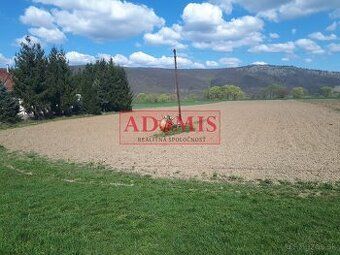 Rozloha: 722 m² Cena: 26 000 EUR
Rovinatý pozemok s ideálnou