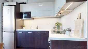 kompletne zariadený | loggia 9 m² | garážové státie | klimat