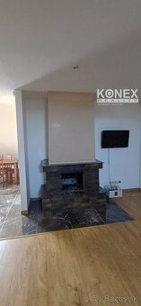 ID:4285
Ponúkame na prenájom priestranný podkrovný mezonet s