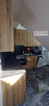 ID:4285
Ponúkame na prenájom priestranný podkrovný mezonet s