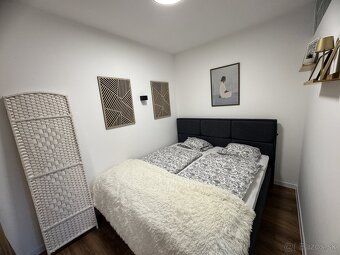 D:4291
Ponúkame na predaj zariadený 2-izbový byt v modernej 