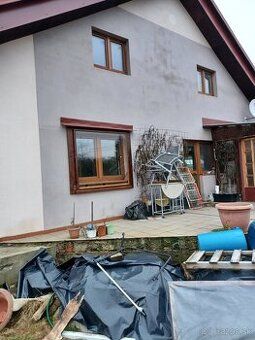 ID:4295
Ponúkame rodinný dom v obci Hencovce, ktorá sa nachá