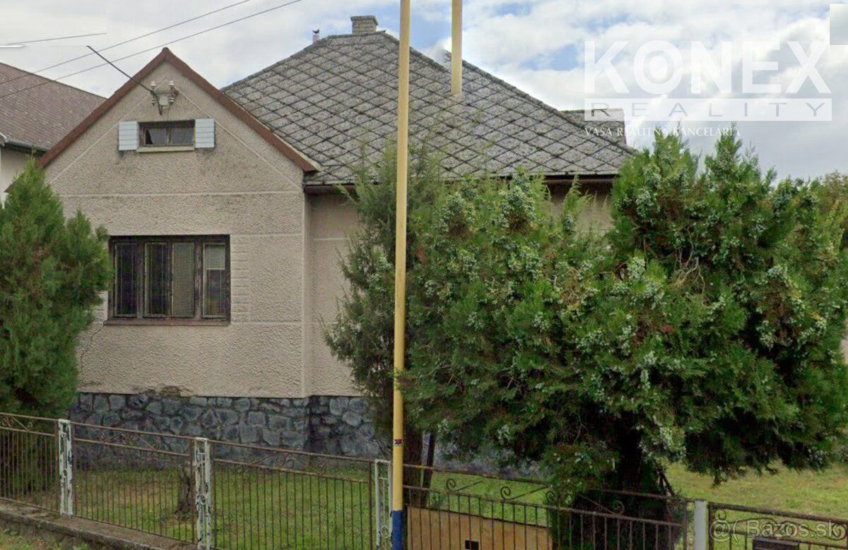 ID:4295
Ponúkame rodinný dom v obci Hencovce, ktorá sa nachá