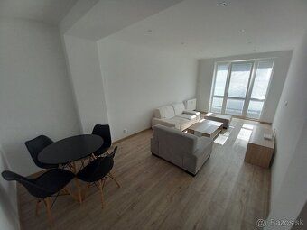 Dám do prenájmu 2 i. byt 50m2 s balkónom, ktorý 10/2025 preš