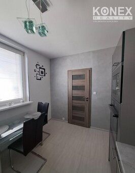 ID:4311
Ponúkame na predaj priestranný a kompletne zrekonštr