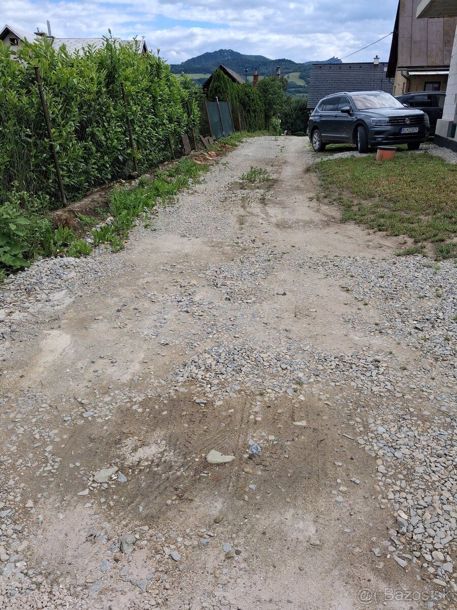Dvojpodlažný rozostavaný rodinný dom s garážou – plochá stre