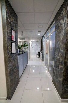 Ponúkame na prenájom obchodné priestory v OC BODONA. Jedná s