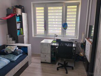 Ponúkam na predaj 3 izbový byt s balkónom po komplet rekonšt