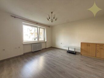 Na predaj útulný 3-izbový byt s loggiou, parkovacím miestom 