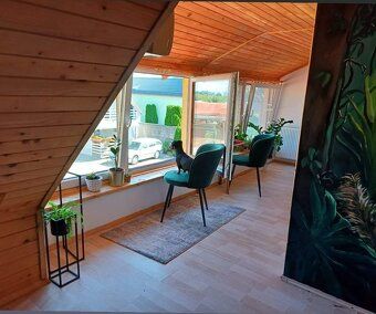 Exkluzívne Vám ponúkame na prenájom tento 4-izbový byt,v dom