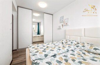 NOVOSTAVBA _ 2i byt _ Zariadený _ PARKOVACIE MIESTO pre 1 vo