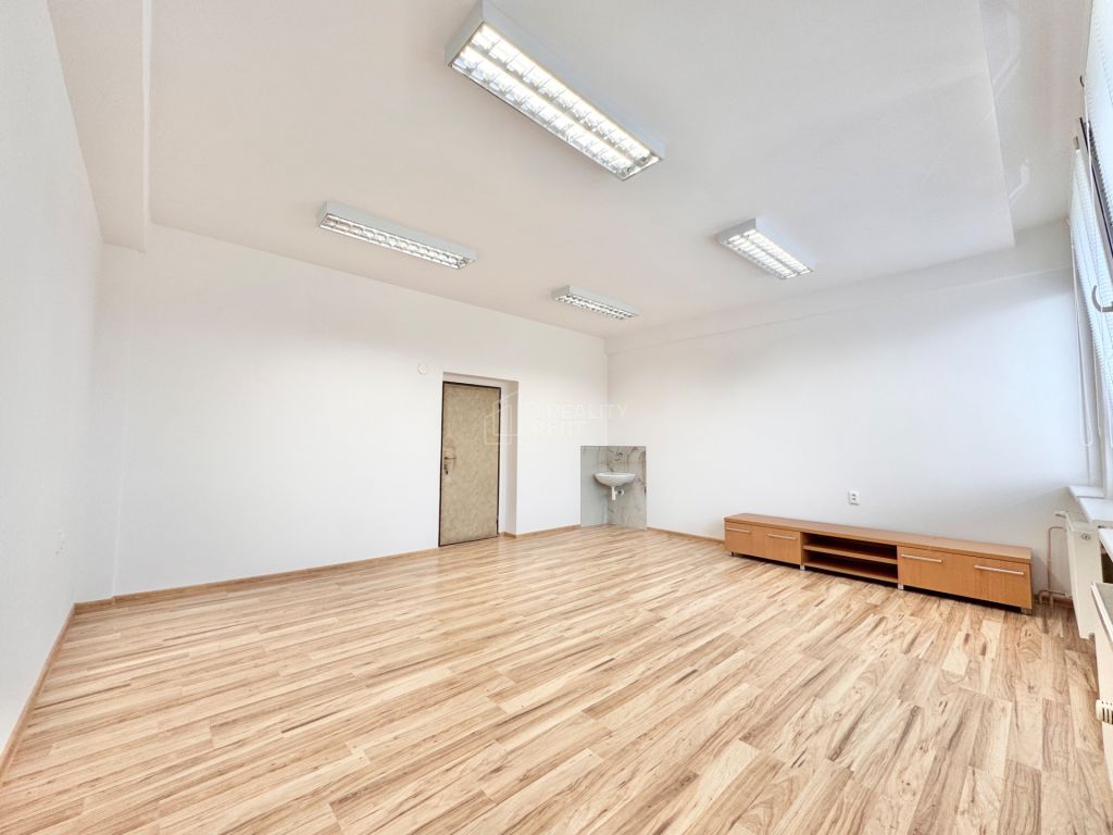 1. Reality Rent ponúka na prenájom kancelárske priestory 29 