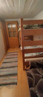 Ponúkame na predaj rodinný dom-chalupu v malebnej obci v Raj