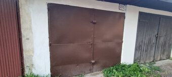 Typ: Garáže a parkovacie miesta Ulica: 1 mája Obec: Liptovsk
