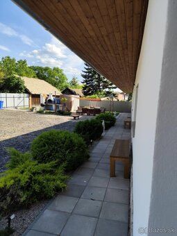 Ponúkame na predaj rodinný dom po kompletnej rekonštrukcii.
