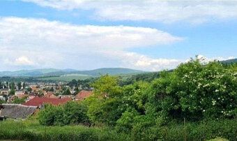 Typ: Pozemok pre rodinné domy Obec: Banka
[b]179938[/b] - Le