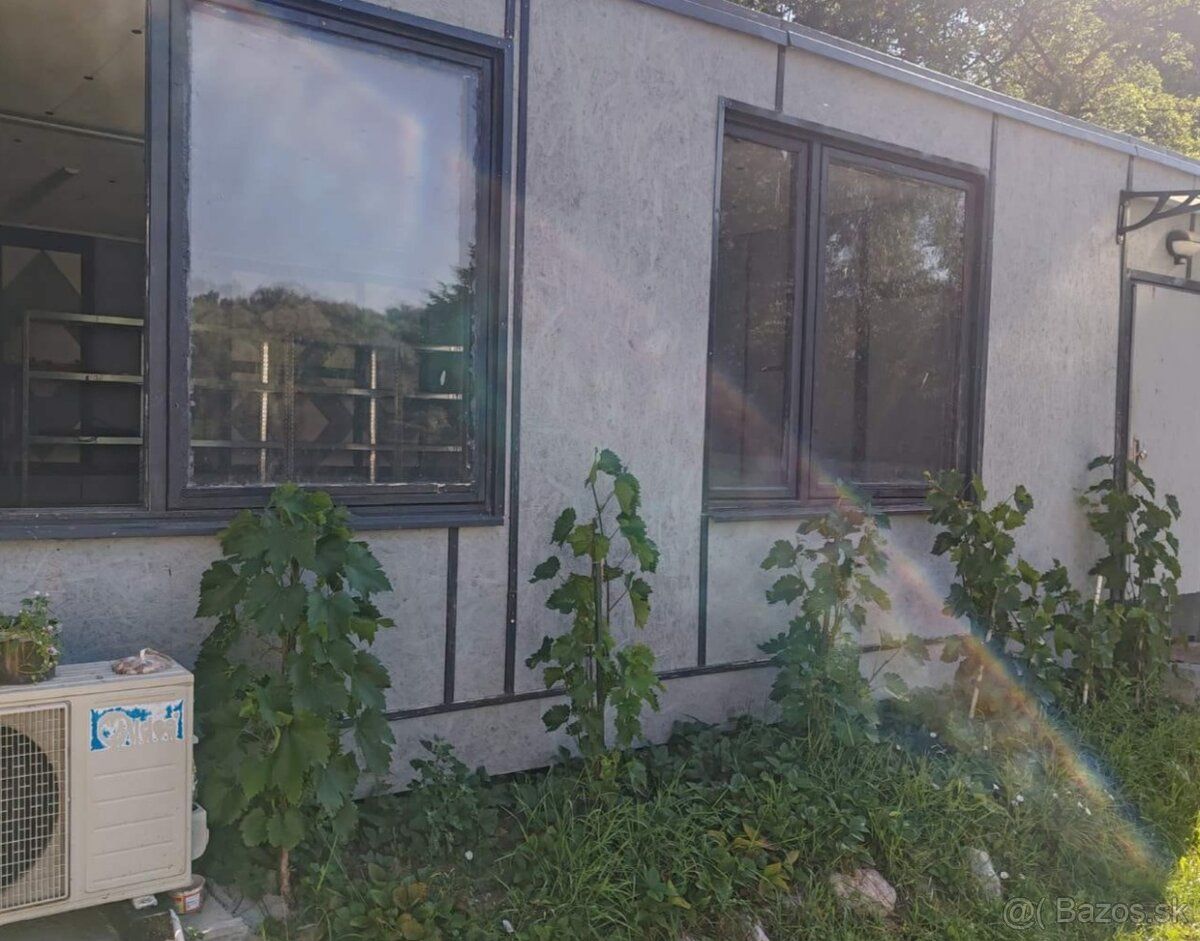 Prenájmem nebytový priestor o výmere cca 40m² a priľahlú bet