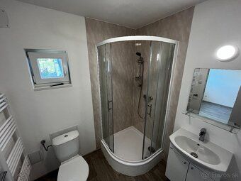 Predám moderný 2 izbový mobilný dom o rozlohe 30m2 (5x6m) Vy