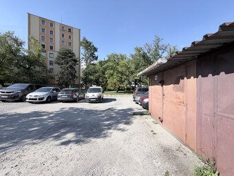 Typ: Garáže a parkovacie miesta Ulica: Michalovská Mestská č