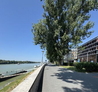 Realitná kancelária KNB - Komerčné Nehnuteľnosti Bratislava 