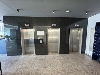 Realitná kancleária KNB - Komerčné Nehnuteľnosti Bratislava 
