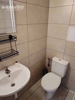 Typ: 1-izbový byt Ulica: Sústružnícka Obec: Komárno
Ponúkame