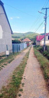 TU reality Vám ponúkajú na predaj dva rodinné domy po čiasto
