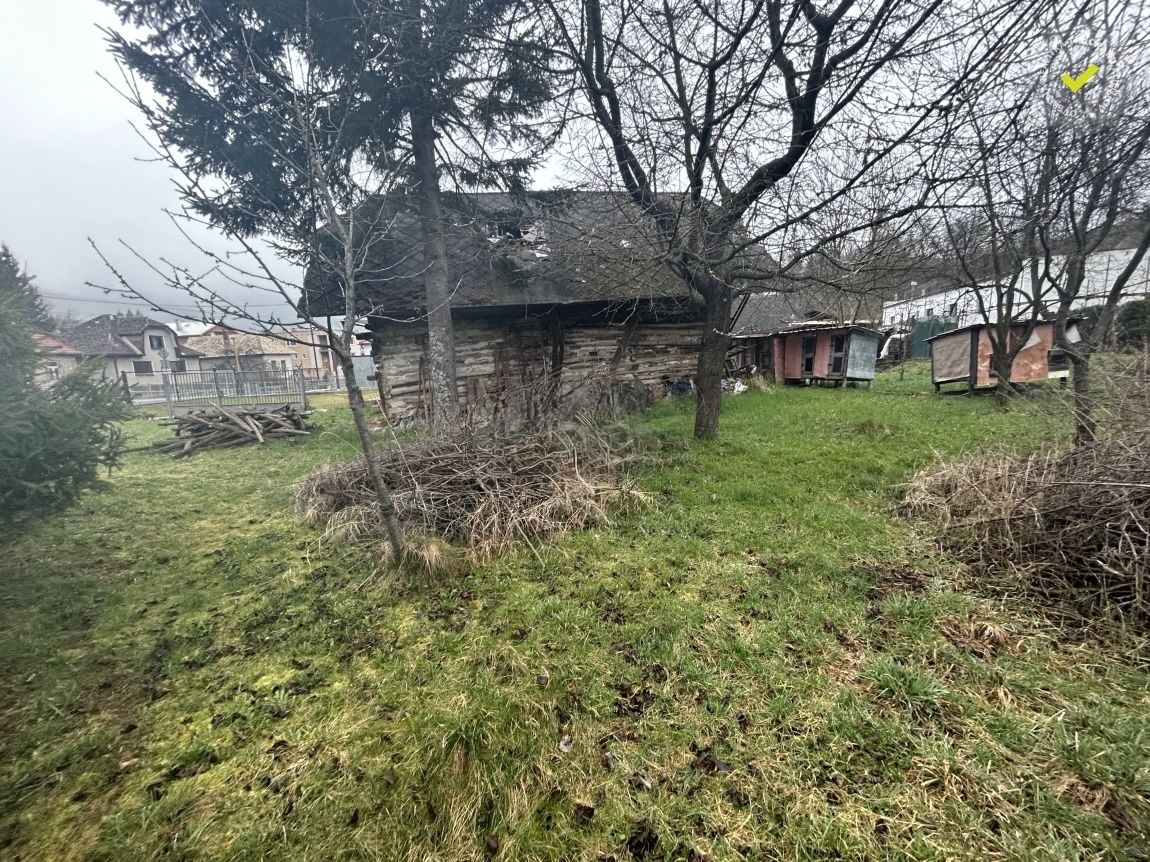 Predám slnečný pozemok v intraviláne malebnej obce Valaská B