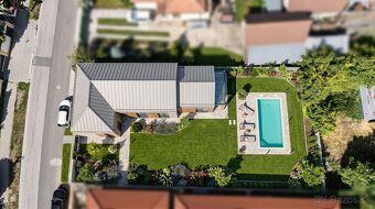 Realitná kancelária RE/MAX exkluzívne ponúka na pozemok s do