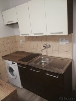 Dám do dlhodobého prenájmu garsónku s pivničnou kobkou na Fe