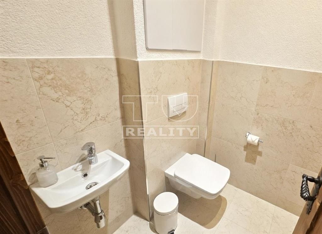 VLASTNÝ KÚSOK V SRDCI TATIER: 2-IZBOVÝ APARTMÁN V STAROM SMO