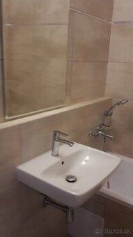 Ponúkame na prenájom apartmán s terasou v blízkosti Novej ne