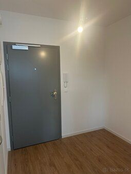 Ponúkame na predaj moderný 1-izbový apartmán v novostavbe, s