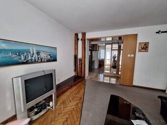 Dám do dlhodobého prenájmu od 1.8.2026 2 izbový byt s balkon