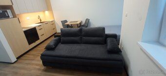 Ponúkame na prenájom nový exkluzívny 1 izbový byt ( 35m2) s 
