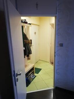 Ponúkam na prenájom príjemný a kompletne vybavený 1,5-izbový