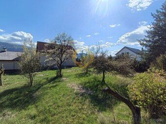 Slnečný pozemok 740 m² s výhľadom na Chopok – Predajná Hľadá