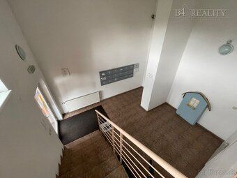 Ponúkame Vám na prenájom kanceláriu s výmerou 20 m2 na Piari