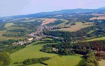 Pozemok na kopci s výhľadom, v obci Podkylava na predaj, exk