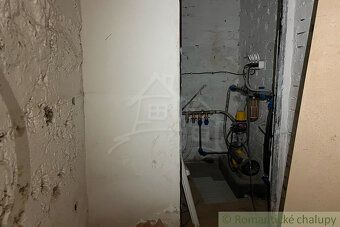 Ponúkame na predaj záhradnú chatu s atraktívnym rovinatým po