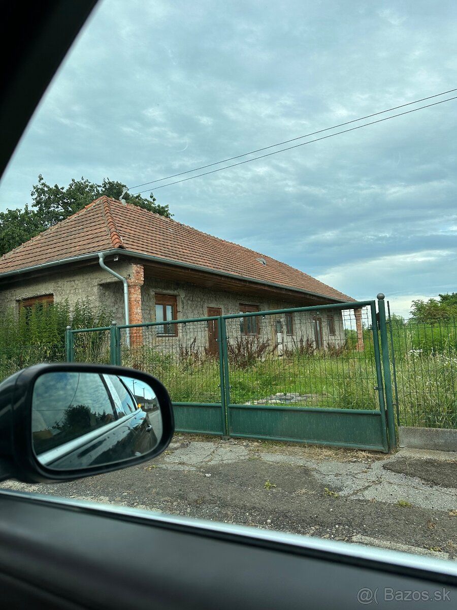 Ponuka: Dom s Obrovským Potenciálom v Obci Bačka (východ Slo