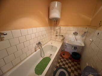 ID:4349
Ponúkame na prenájom 2-izbový byt v obci Bracovce, 1
